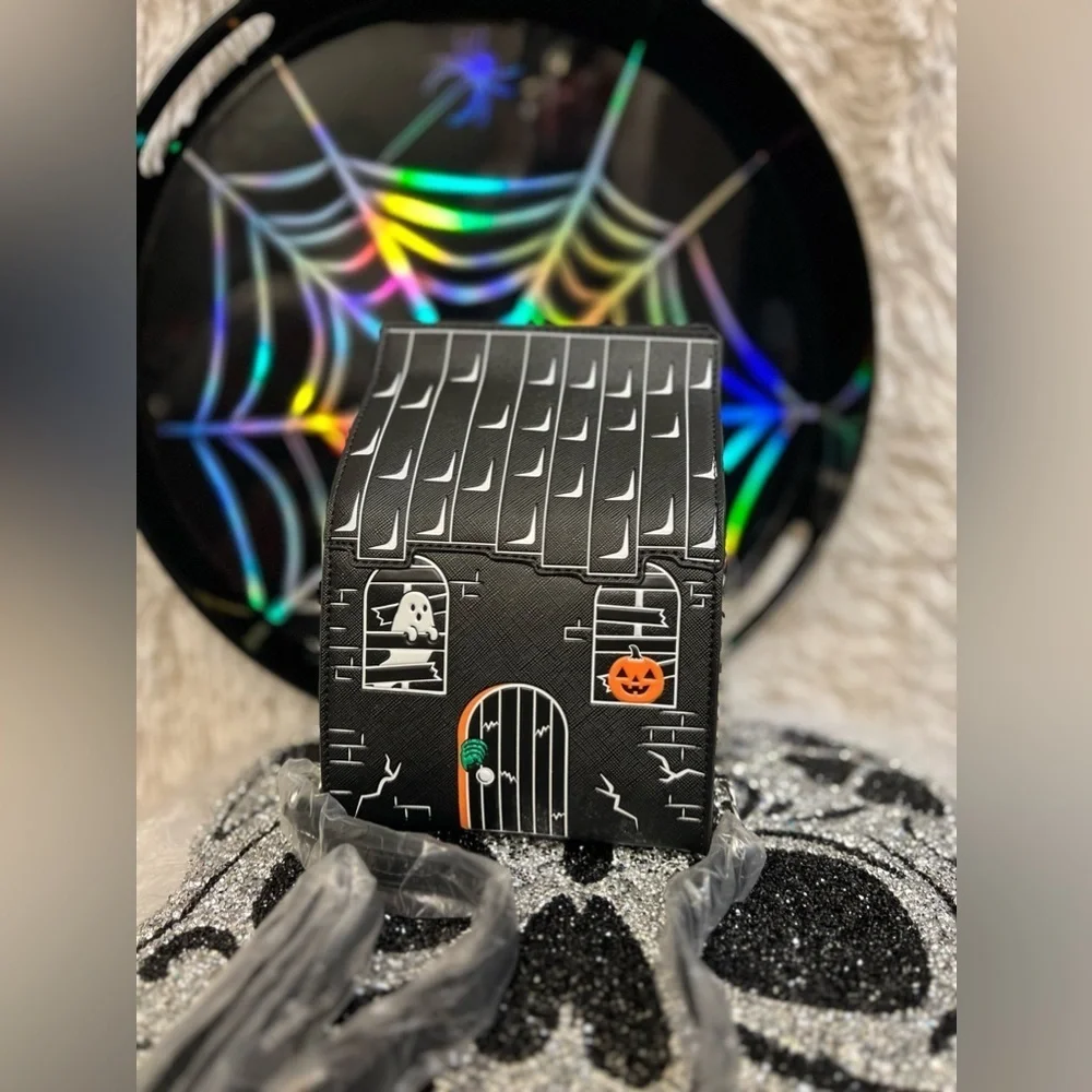🎃🖤👻BNWOT-MAD ENGINE VIRAL HALLOWEEN SUPER CUTE HAUNTED HOUSE CROSSBODY 🎃🖤👻